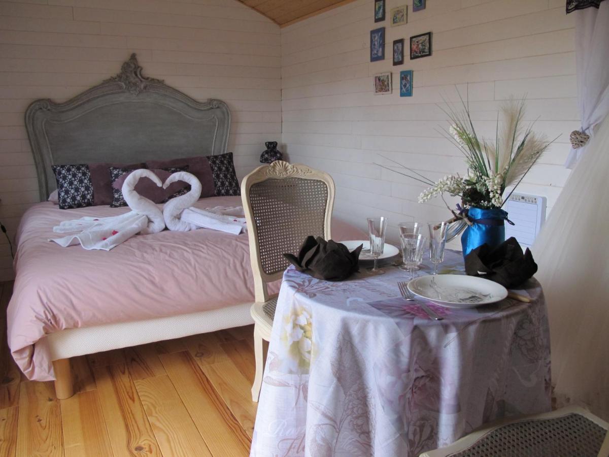 ランブク L'Oustau De Bigatie Bed & Breakfast エクステリア 写真