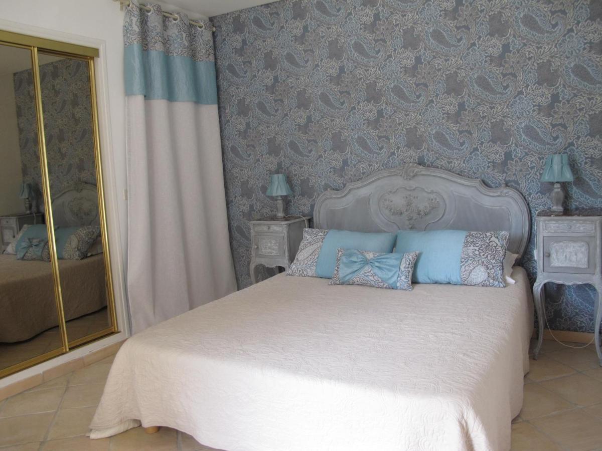 ランブク L'Oustau De Bigatie Bed & Breakfast エクステリア 写真