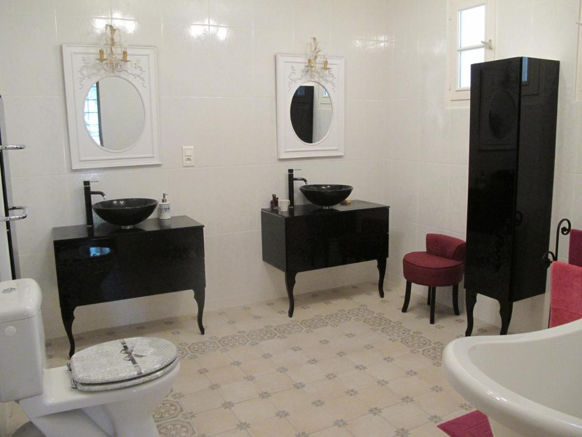 ランブク L'Oustau De Bigatie Bed & Breakfast エクステリア 写真