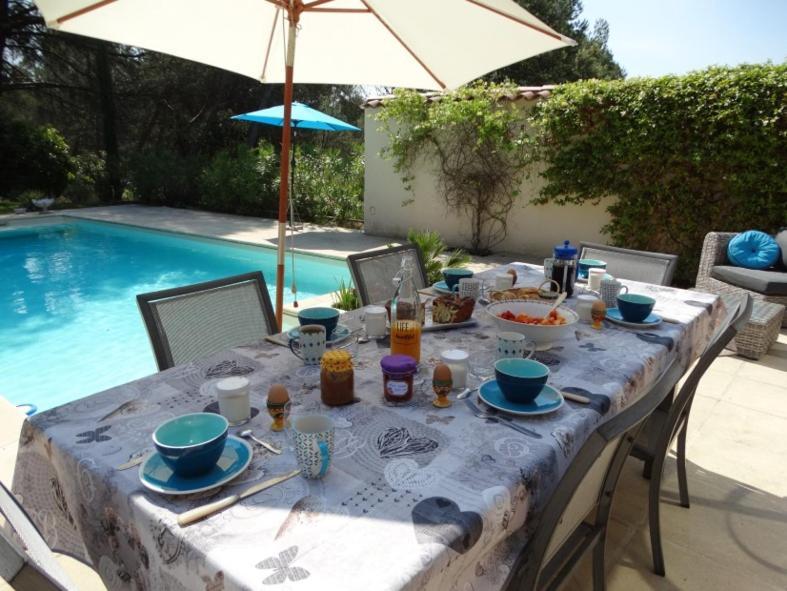 ランブク L'Oustau De Bigatie Bed & Breakfast エクステリア 写真